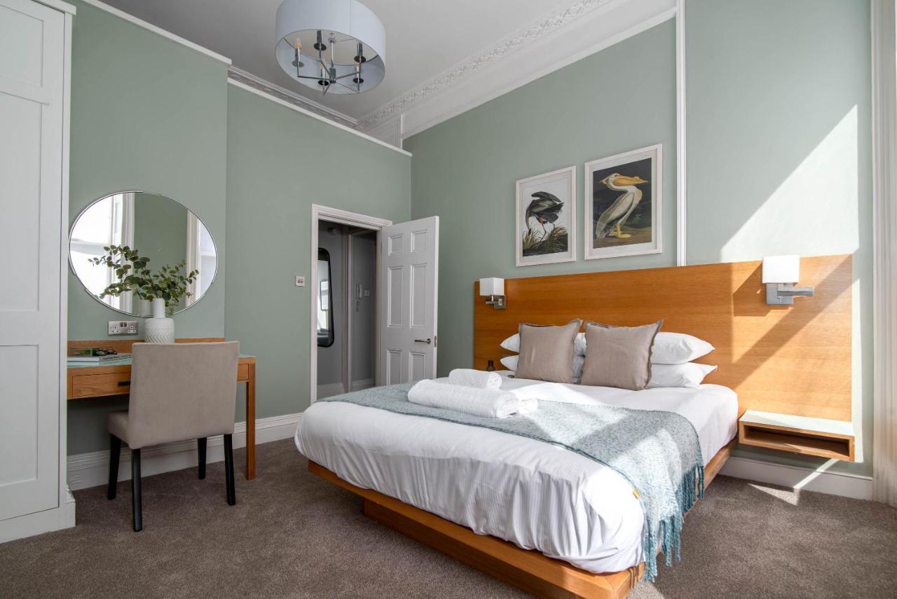 5 Doughty Street Apartment